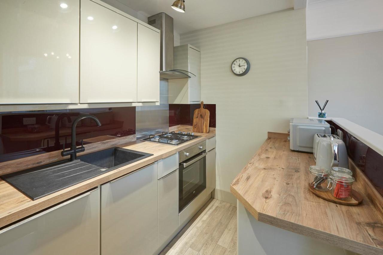 Host & Stay - Sandpiper Apartment Уитби Экстерьер фото