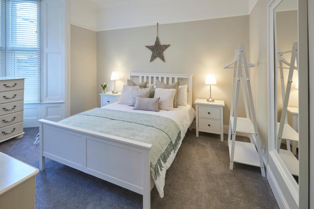 Host & Stay - Sandpiper Apartment Уитби Экстерьер фото